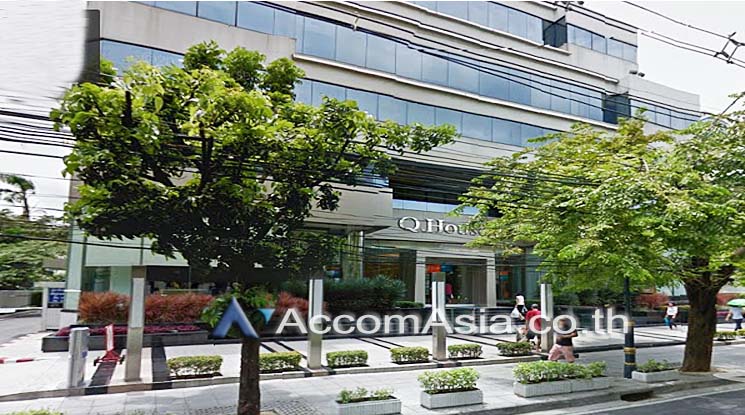 9  Office Space For Rent in Silom ,Bangkok BTS Sala Daeng at Q House Convent AA14066